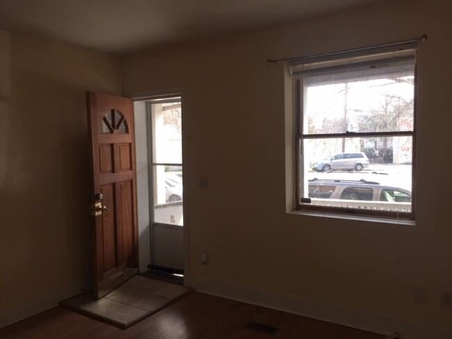 Photo - 2 bed 1 bath