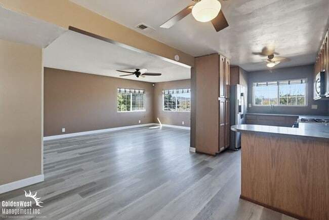 Photo - Updated 3Bdm 2 Ba Single Story Home with Detached Garage in the Heart of Lakeside