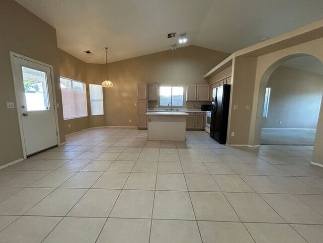 Photo - 5004 E Dartmouth St