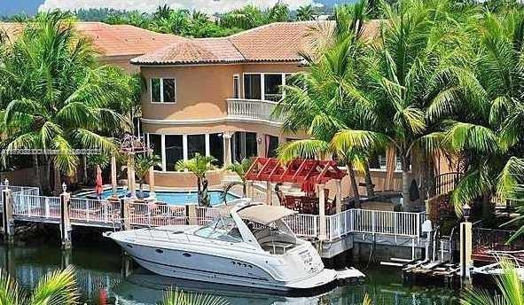 Photo - 3320 NE 164th St