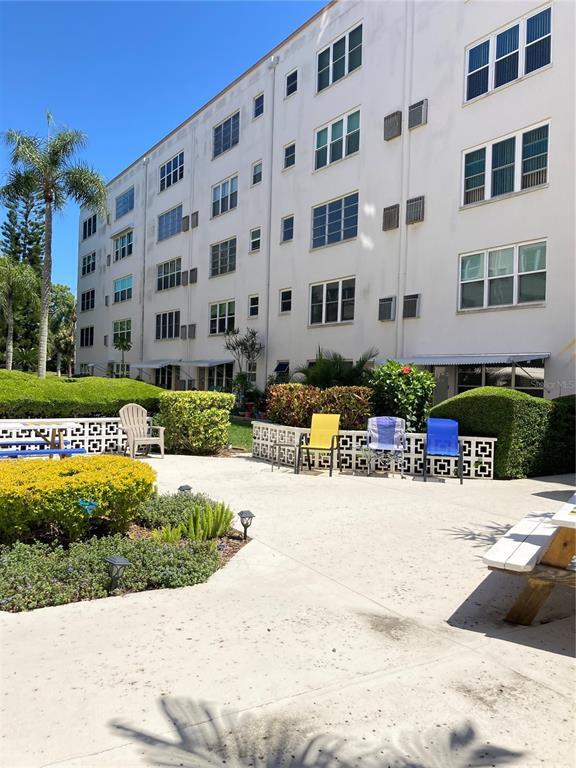 Building Photo - 5603 80th St N Unit 310