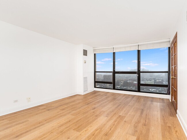 Photo - 1540 N La Salle Dr Unit 1906
