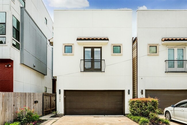 Photo - 1309 Laird St