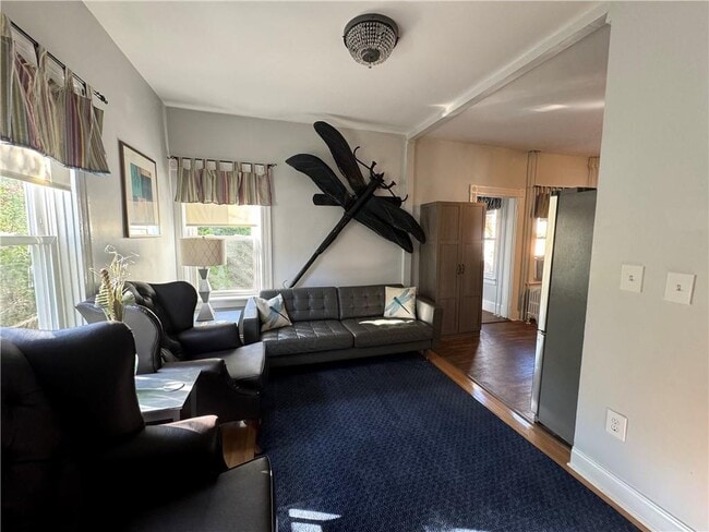 Building Photo - 35 Brewer St Unit 1 Rental