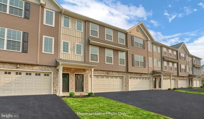 Photo - 1817 Shady Ln Townhome