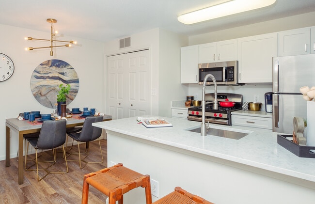 Photo - Residences at Tewksbury Commons