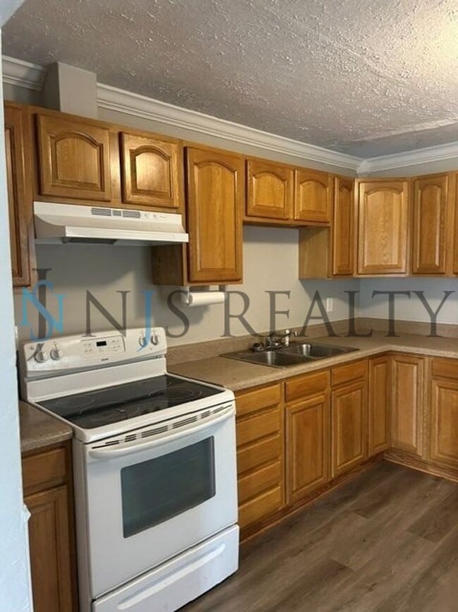 Photo - JUST RENOVATED! 2/1, 1180sq ft, Fully Updated Kitchen~Bath ~floors. NEW Appliances & Paint... wit...
