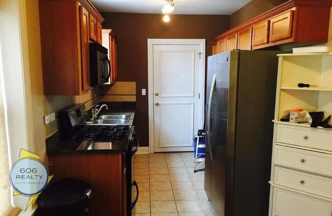Photo - 1 bedroom in Chicago IL 60641 Unit 1