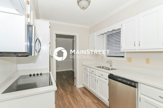 4 Bedroom Pet-Friendly Home in MEMPHIS, TN with Main Street Renewal