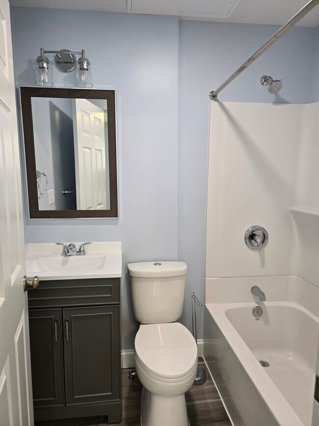 Photo - 2105 W 93rd St Unidad 2105 North