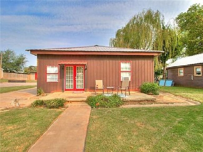 Building Photo - Cute Modern Concept 2 Bedroom!