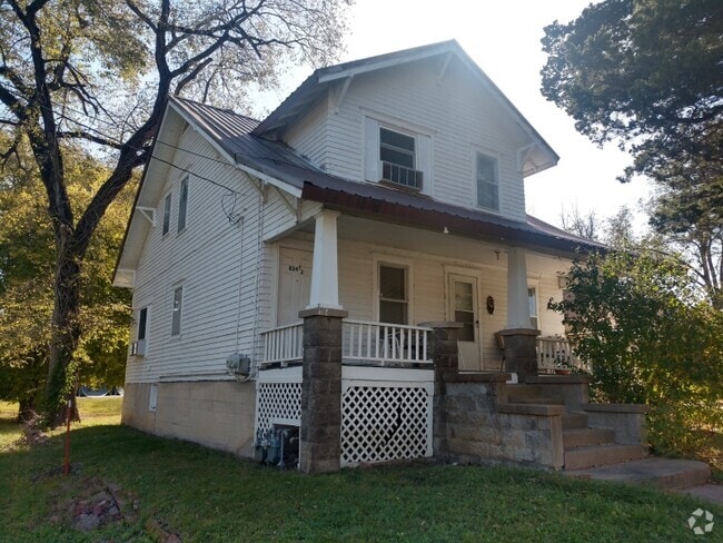 Building Photo - 824 N Pennsylvania Ave Rental