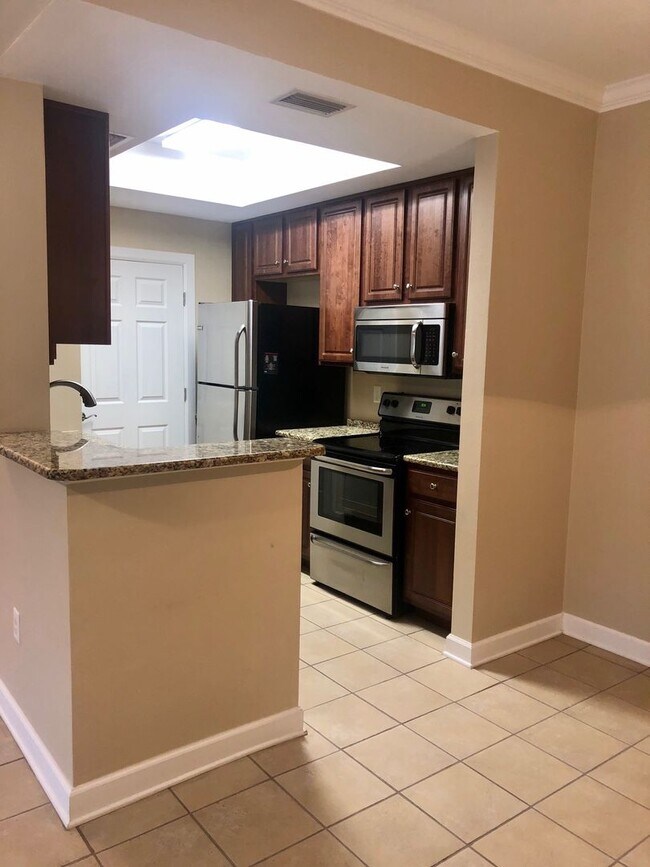 Photo - Beautiful One Bedroom Apartment in Fort Walton Beach! Unit 207