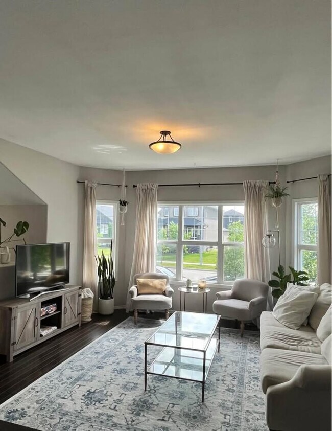 Photo - 203 Meadows Boulevard