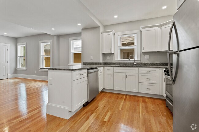 Building Photo - 16 Clifton St Unit 1 Rental