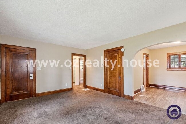 Photo - 447 Sunset Blvd