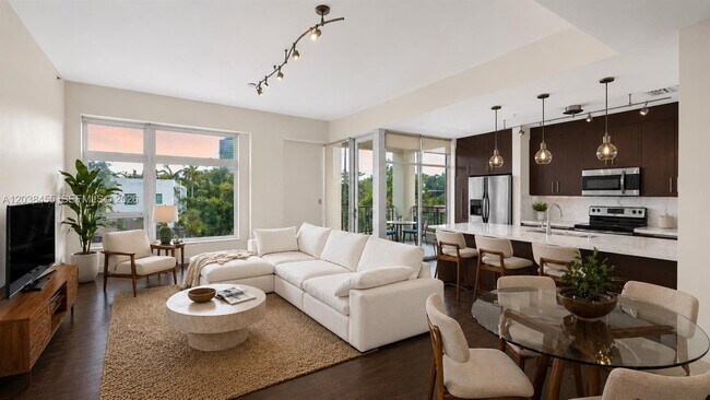 Building Photo - 6701 Biscayne Blvd Unit 305
