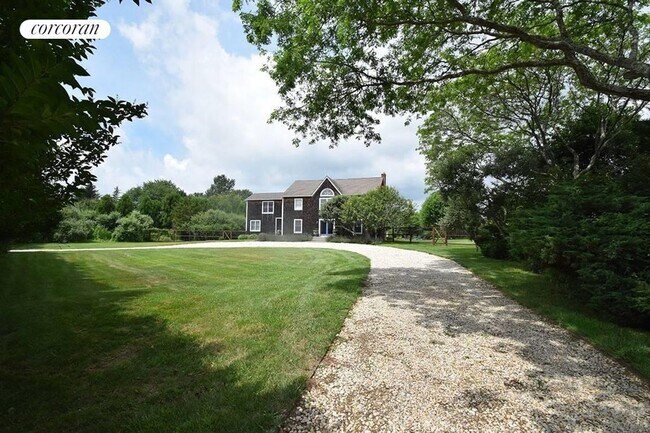 Photo - 492 Lumber Ln