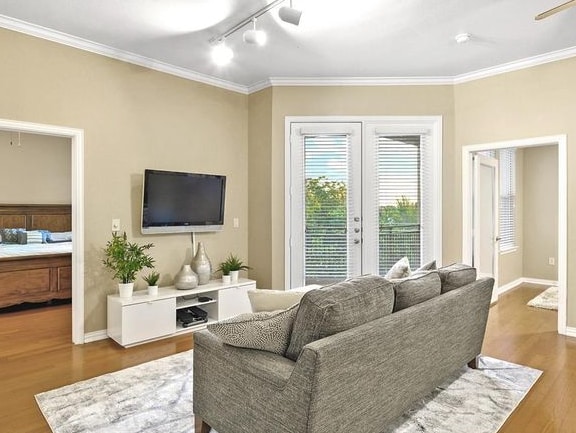 Building Photo - 800 E 15th St Unit 2092.1 Rental