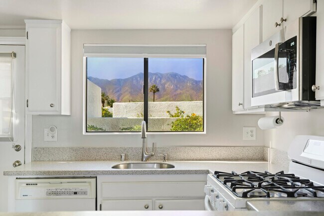 Photo - 34341 Denise Way