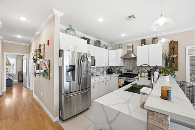 Photo - 936 Pavonia Ave Unit 3B