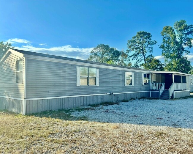 Building Photo - 21392 Ruth Dr