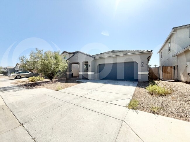 Photo - 3028 S 78th Dr House