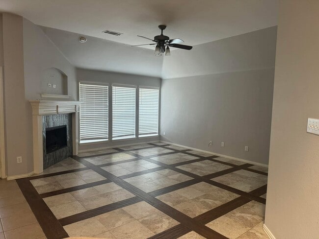 Photo - 1398 Forest Oaks Ct