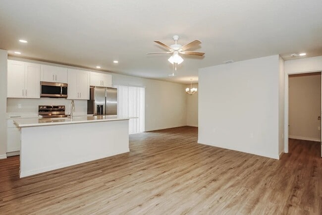 Photo - 24 Pinwheel Ln