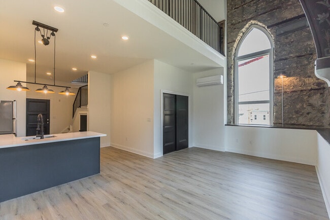 Photo - 141 Krams Ave