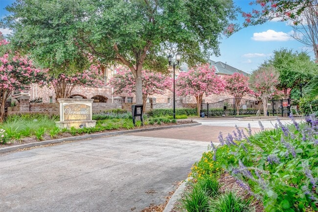 Building Photo - 28 Versante Ct
