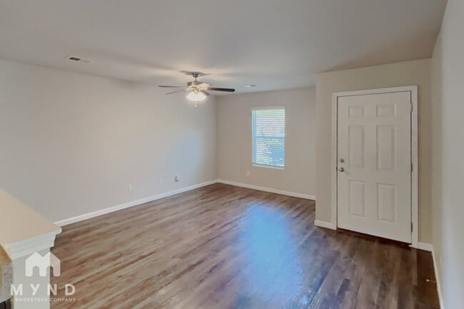764 The Heights Ln