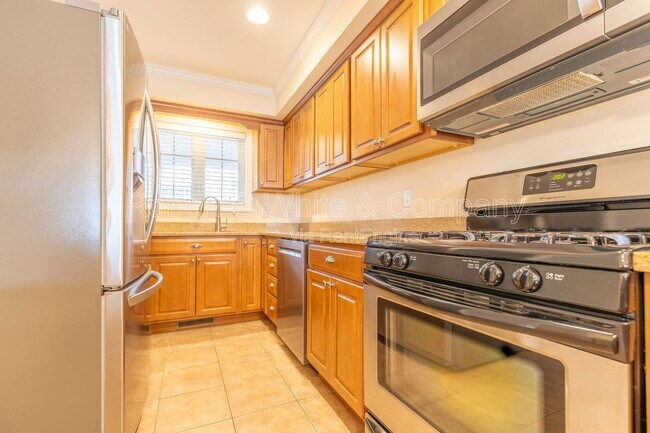 Photo - 330 Crystal Ave Unidad 16