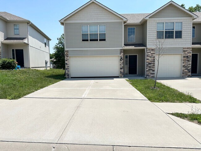 Photo - 3 Bed | 2.5 Bath | 2 Car Garage Townhome in Grain Valley
