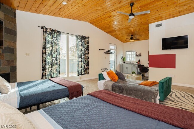 Photo - 2205 Santa Paula Dr