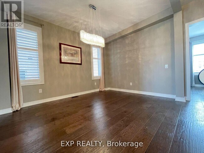 Photo - 740 Clifford Perry Pl