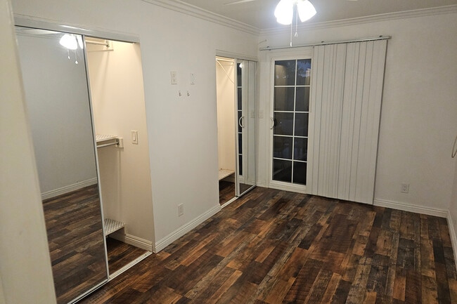 Photo - 211 N Huntington St