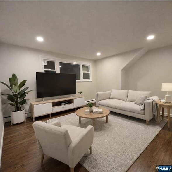 Building Photo - 73 Hillcrest Ave