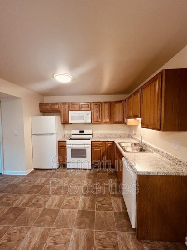 Photo - 555 Fairfax Ave Unit Apt G 555-G