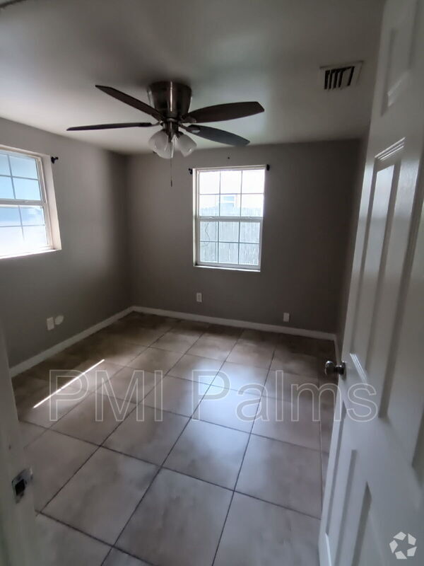 Building Photo - 2406 S 69th St Unit B Rental