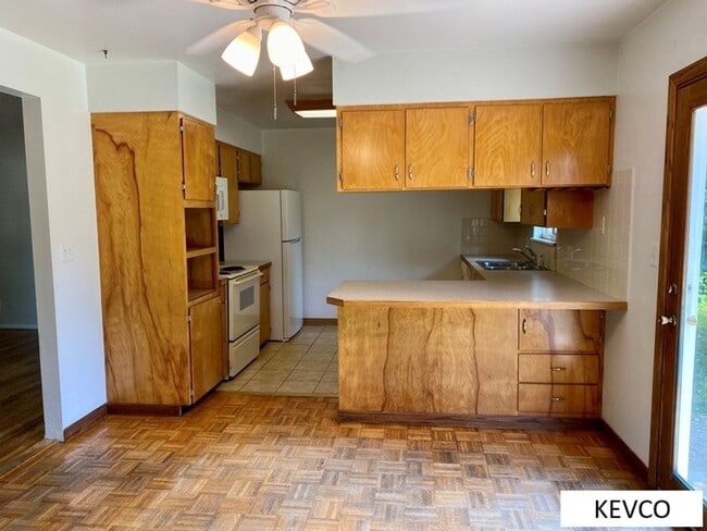 Photo - Wide Ranch Home in Campus West Near Foothills