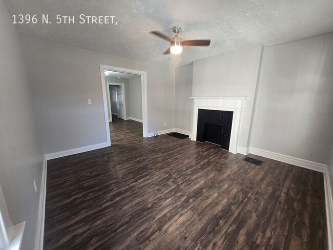 Photo - 1396 N 5th St