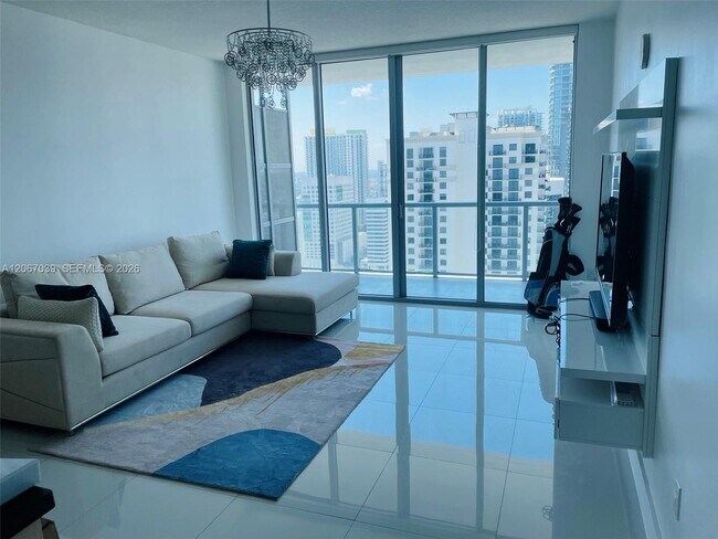 Building Photo - 1111 SW 1st Ave Unit 3624-N