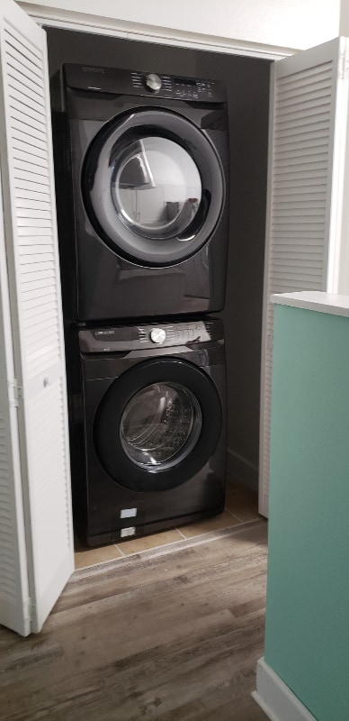 Photo - 161 Breezeway Ct