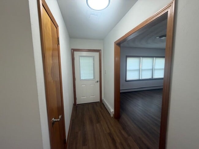 Photo - 549 Forest Rd