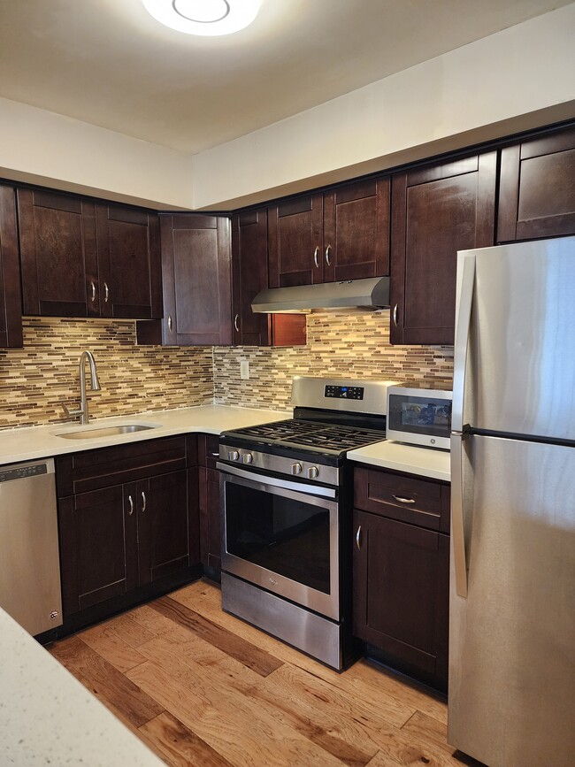 Kitchen - 303 Trinity Ct Unidad 2 bed 2 bath Condo