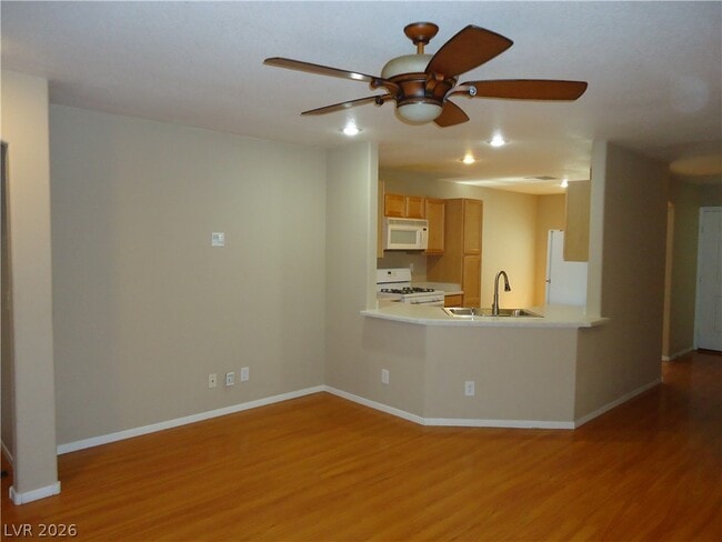 Photo - 7461 Ademar St