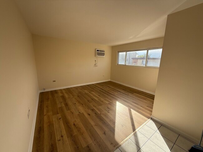 Photo - 5758 35th St Unit 201