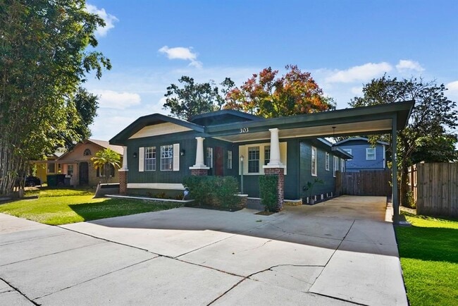 Building Photo - 303 E Paris St