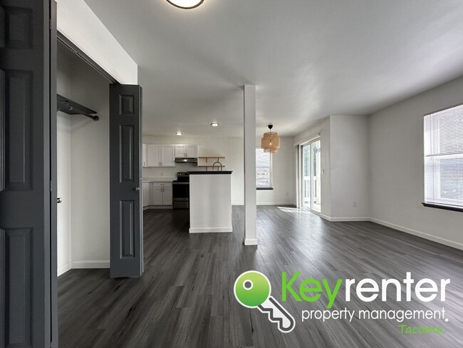 Photo - Exceptional 2 Bed 2 Bath Downtown Condo